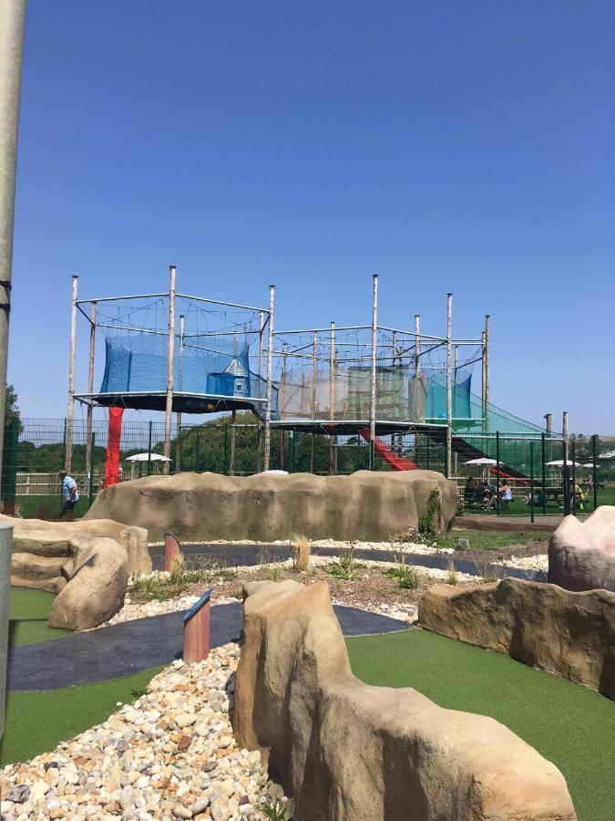 8 Sandy Bottom Sandown Bay Holiday Park, Reduced Ferry, Please Contact Us 外观 照片